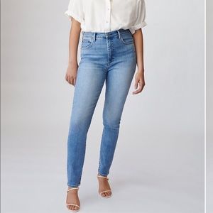 Denim Forum (Aritzia) NEVER WORN Lola Skinnies